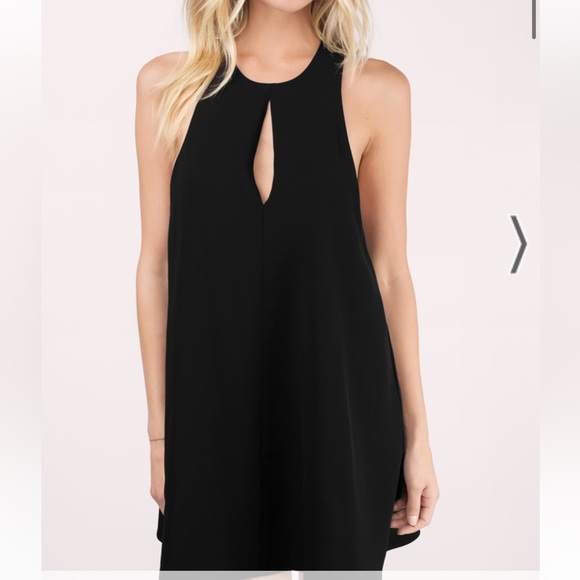 Tobi Black Winslet Keyhole Swing Dress - Picture 2 of 11